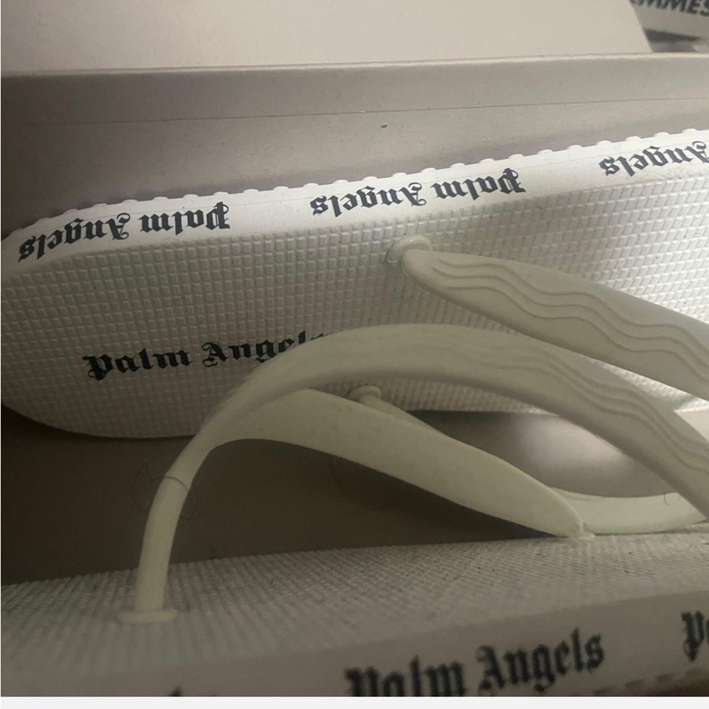 Palm Angels White and Black Flip Flops